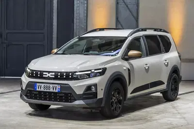 Nuova Dacia Jogger 2026: ordini aperti con motori Hybrid 155, Eco-G 120 e gamma rinnovata