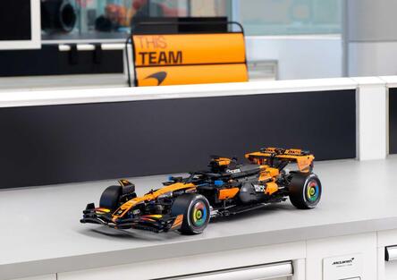 F1. LEGO celebra la McLaren campione del mondo: arriva la MCL39 in scala 1:8
