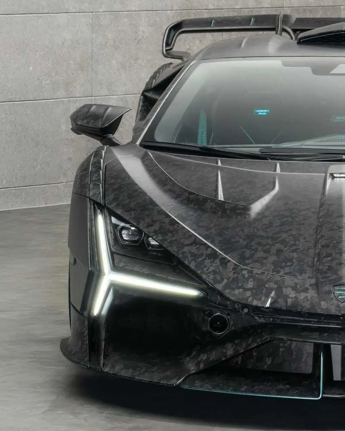 Mansory Carbonado X: quando la Lamborghini Revuelto da 1.001 CV non era abbastanza estrema (14)