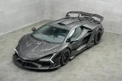 Mansory Carbonado X: quando la Lamborghini Revuelto da 1.001 CV non era abbastanza estrema