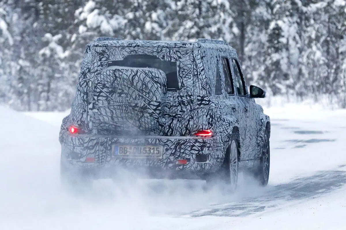 Mercedes-Benz Mini G: prime foto del prototipo della Baby G elettrica (e forse anche benzina) (13)