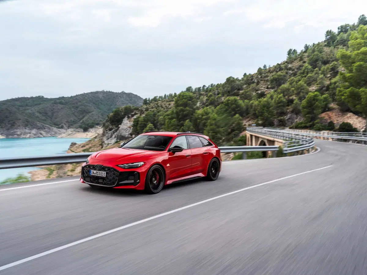 Audi RS5: prestazioni al limite con il V6, ma la sfida con BMW non è sui cavalli...ma sul peso