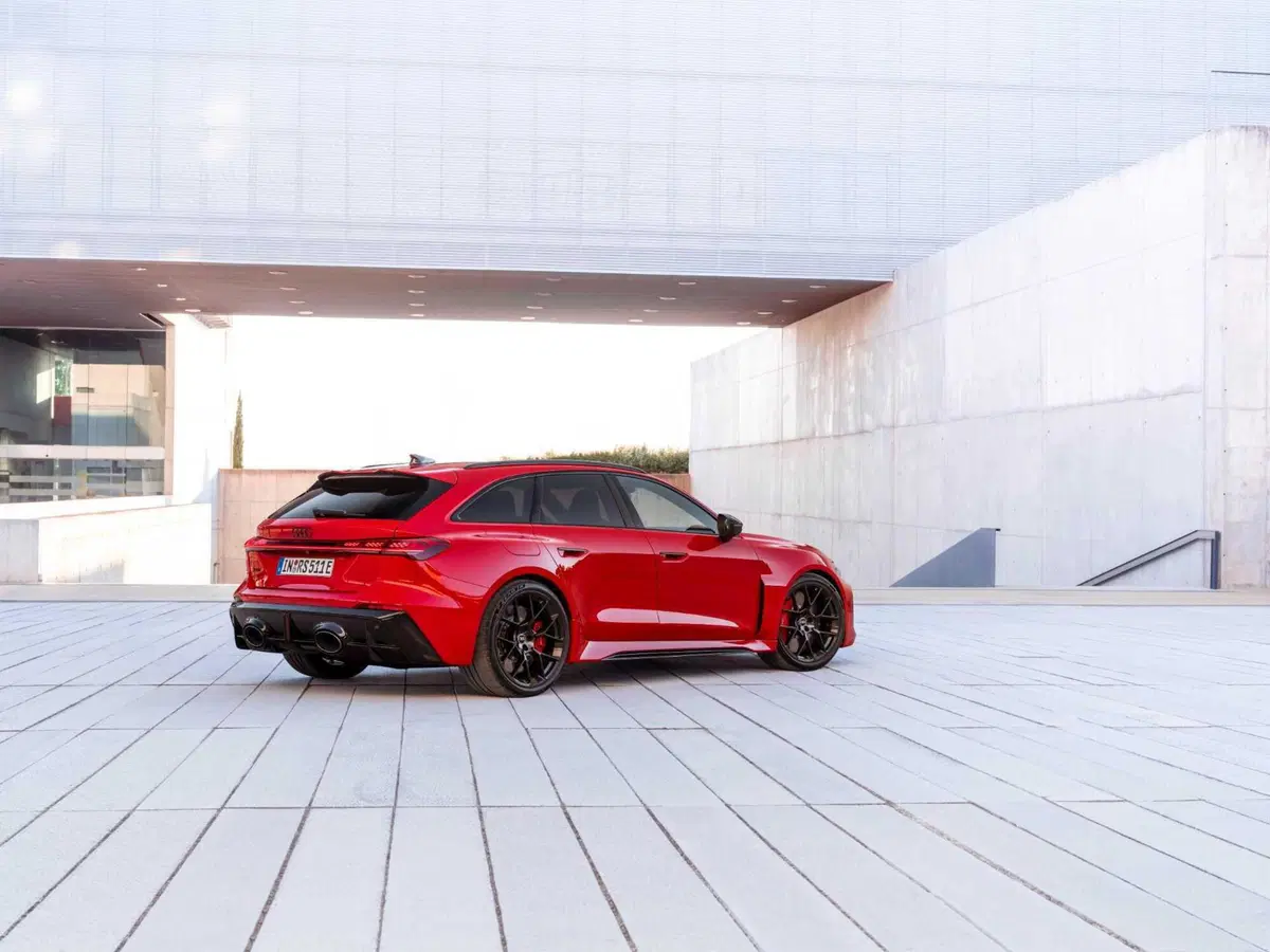 Audi RS5: prestazioni al limite con il V6, ma la sfida con BMW non è sui cavalli...ma sul peso (9)