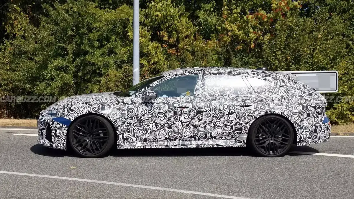 Audi RS6 Avant: le foto spia della super-wagon dei Quattro Anelli in arrivo nel 2026 (3)