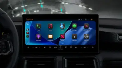 Apple CarPlay si apre all&rsquo;AI: ChatGPT, Gemini e Claude arrivano in auto con iOS 26.4