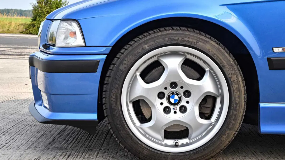 BMW Serie 3 M3 cat 4 porte Europa (10)