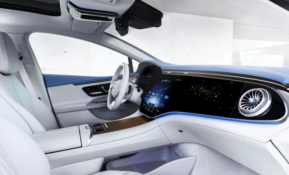 Mercedes-Benz EQE (2022-->>) (12)