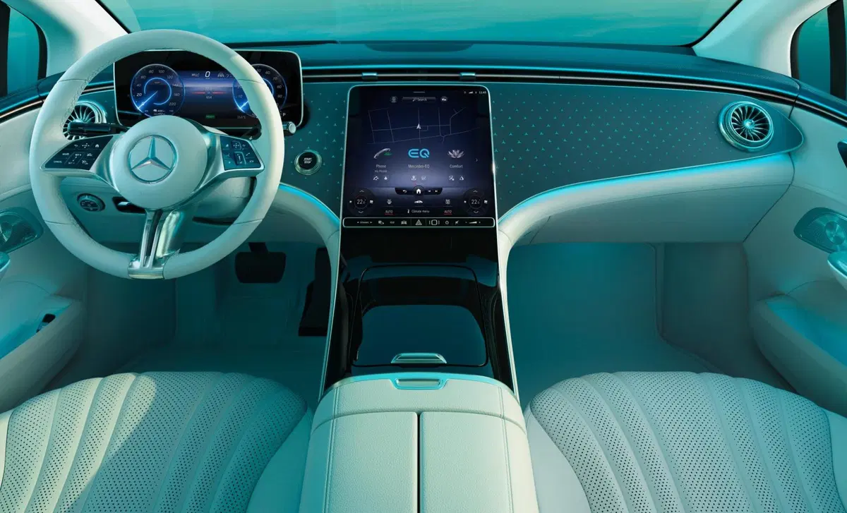 Mercedes-Benz EQE (2022-->>) (19)