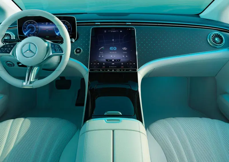 Mercedes-Benz EQE (19)