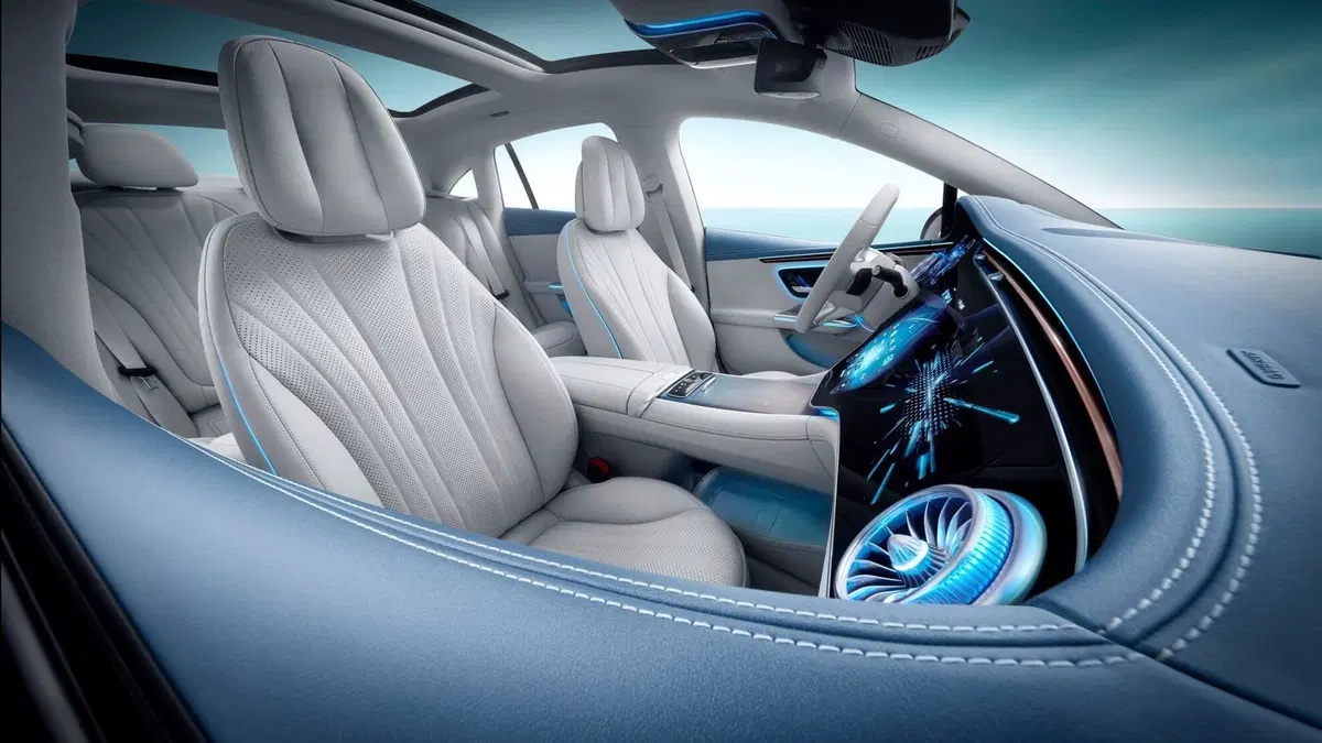 Mercedes-Benz EQE (2022-->>) (20)