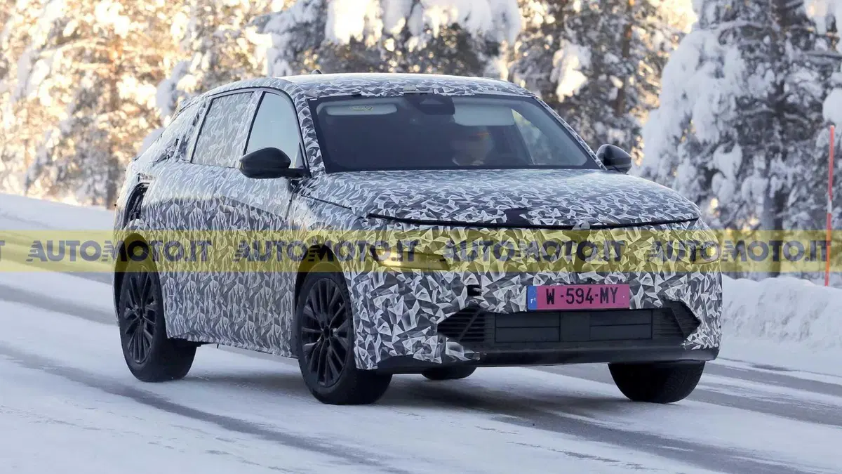 Lancia Gamma, il prototipo sulla nave: TUTTE LE FOTO in esclusiva (2)