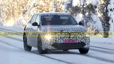 Lancia Gamma, il prototipo sulla neve: le foto spia in esclusiva, ecco tutto quello che sappiamo