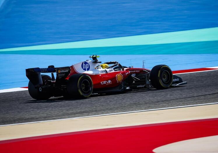 F1 2026, Ferrari da titolo? Partenze decisive, motore e caso Mercedes: cosa emerge dai test in Bahrain con l’ingegnere Bernardelle