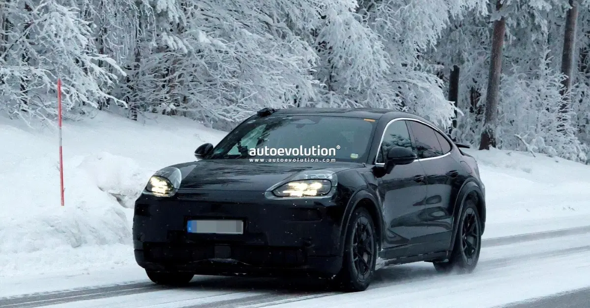 Porsche Cayenne Coupe Turbo GT Electric 2027: il super‑SUV elettrico con soluzioni da 911 GT3 RS avvistato in test