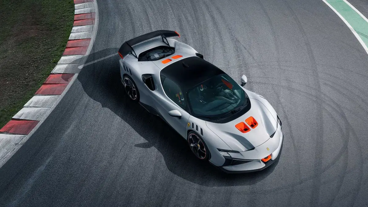 Ferrari SF90 XX Stradale: 1030 CV e l'ho guidata a Fiorano (8)