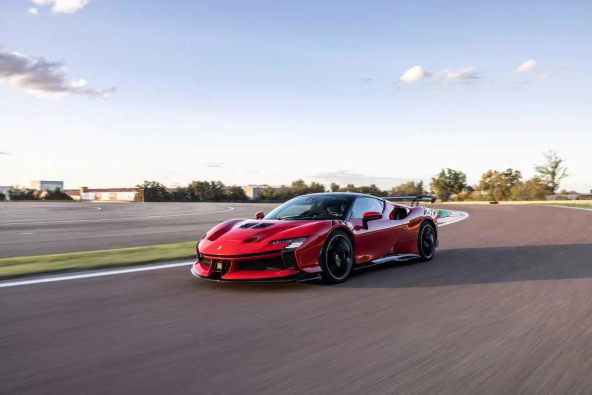 Ferrari SF90 XX Stradale: 1030 CV e l'ho guidata a Fiorano (22)