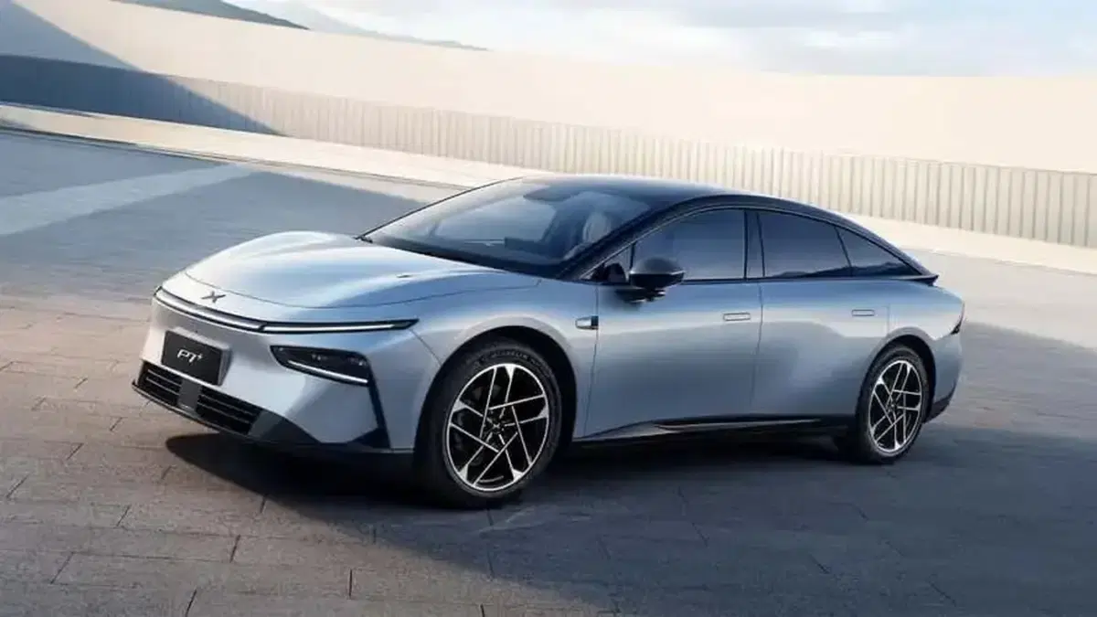 XPeng P7+: la berlina elettrica cinese che sfida Tesla e le premium europee (5)