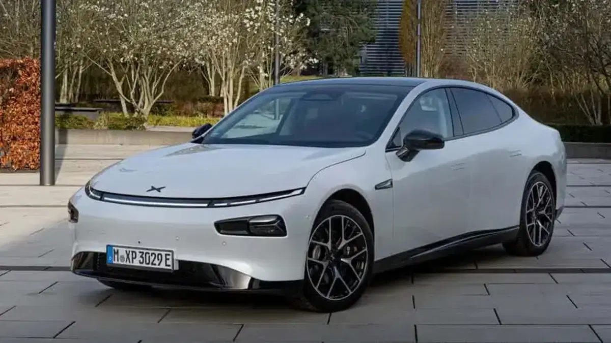 XPeng P7+: la berlina elettrica cinese che sfida Tesla e le premium europee (6)