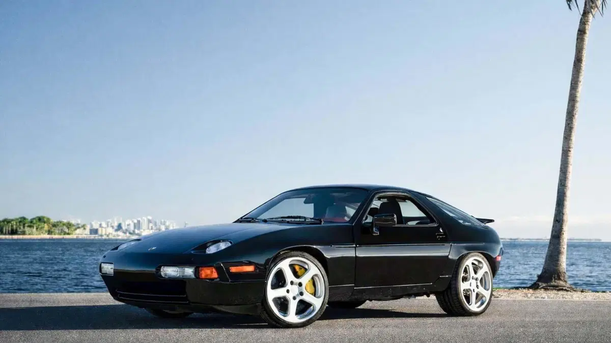 Rarissima RUF Porsche 928R: l’unico esemplare al mondo appartenuto al presidente di Samsung va all’asta (7)