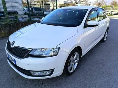 Skoda Rapid Spaceback TSI 90 CV Design Edition del 2015 usata a Pistoia