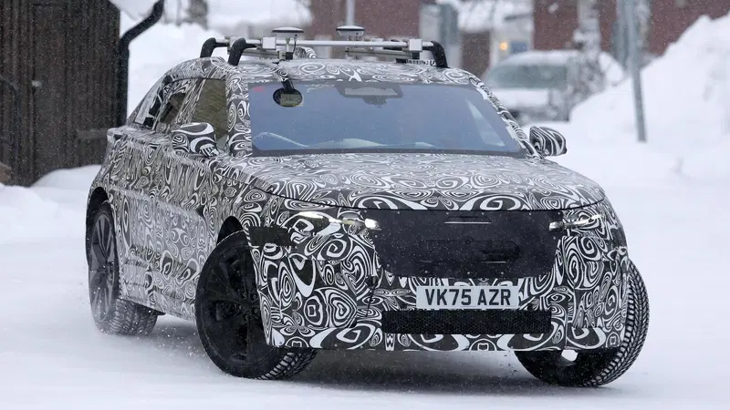 Range Rover Velar: via il termico, la nuova generazione sar&agrave; solo elettrica 