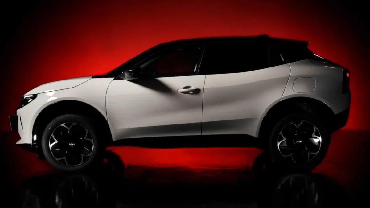 Alfa Romeo reintroduce uno dei suoi segni distintivi, ma è solo per un’edizione speciale (3)