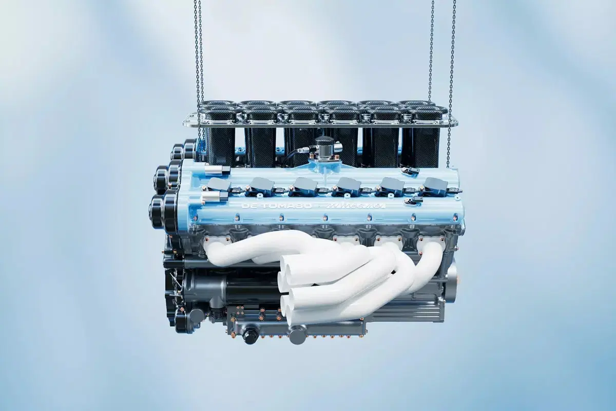 De Tomaso P900: il ritorno del V12 old-school che sfida l’elettrificazione con 900 CV e pura passione meccanica (2)
