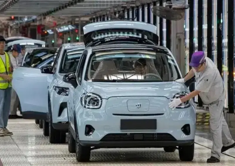 Leapmotor T03: l&rsquo;auto elettrica pi&ugrave; venduta a febbraio &egrave; in promo, ora la puoi avere a meno di 100 euro al mese