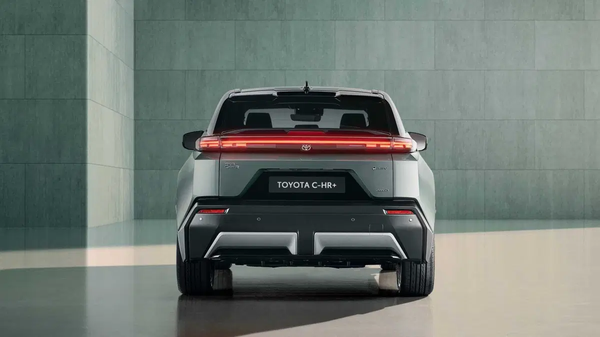 Toyota Toyota C-HR+ 77,0 kWh Premium awd-i (5)