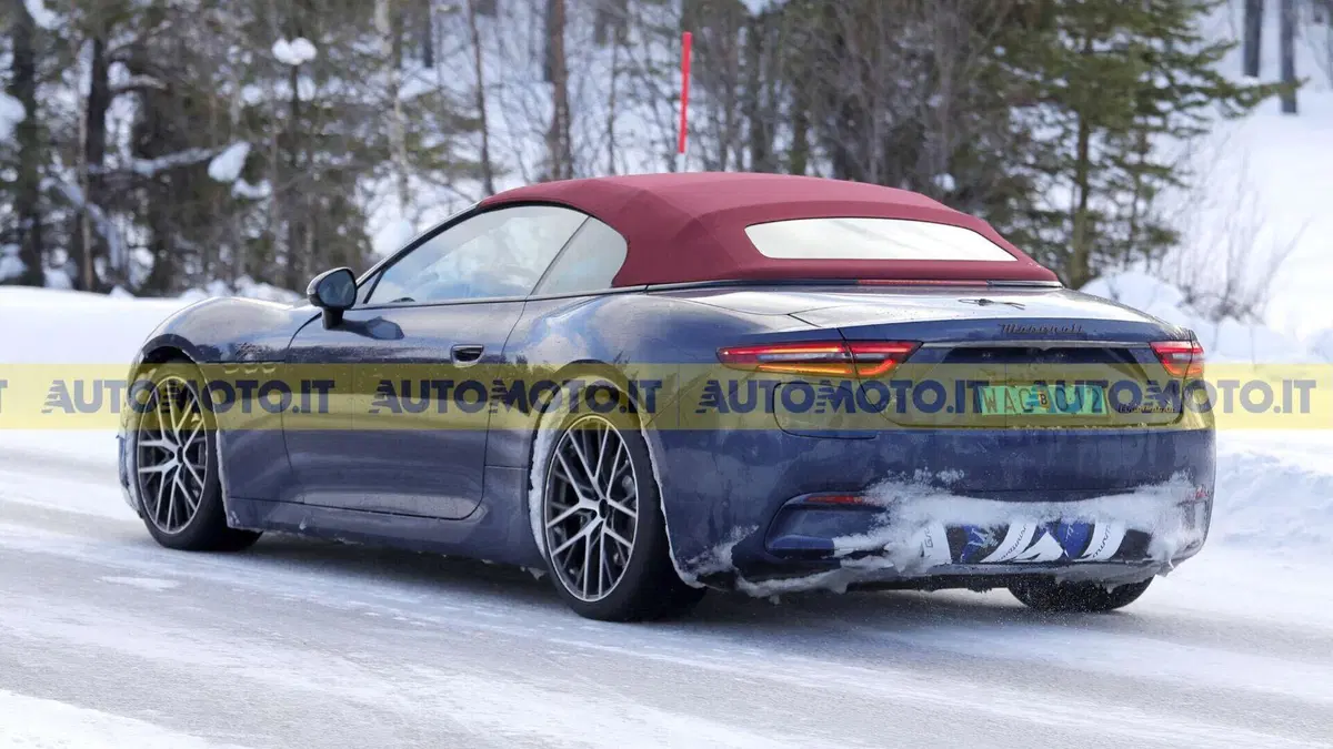 Maserati GranTurismo e GranCabrio, prototipi avvistati: le foto spia esclusive, ecco tutto quello che sappiamo (7)