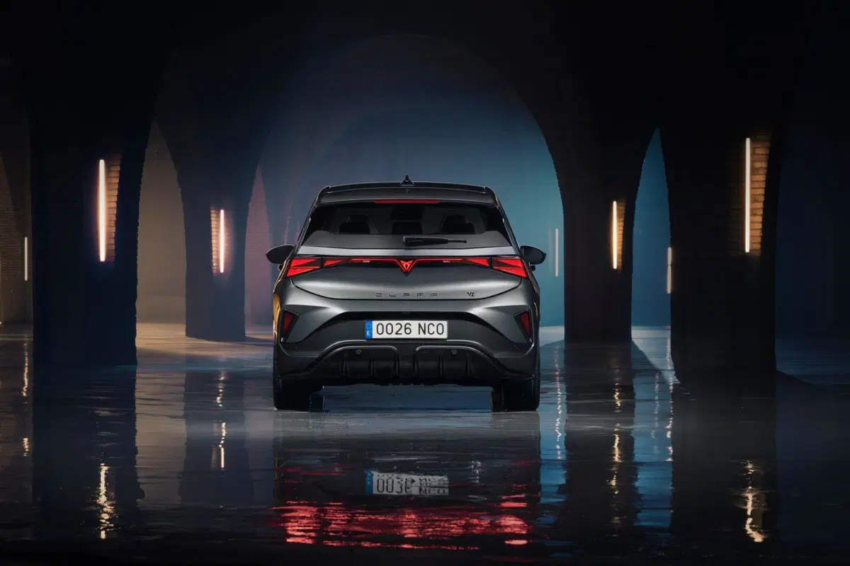 Cupra Born si aggiorna (di sostanza): più potenza, più tecnologia e un’autonomia fino a 600 km (10)