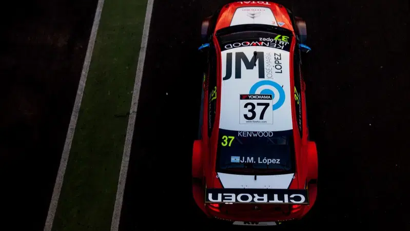 WTCC 2016, qualifiche Argentina: pole per L&oacute;pez