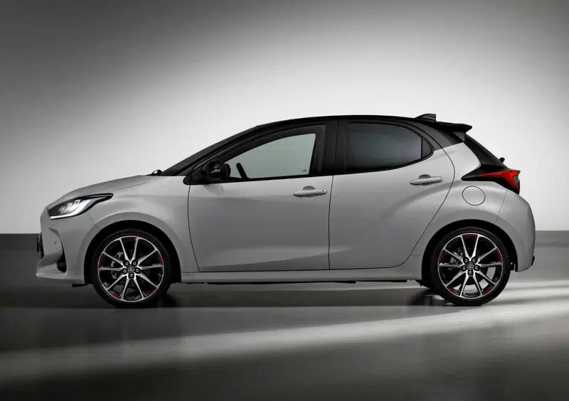 Toyota Yaris GR Sport (3)