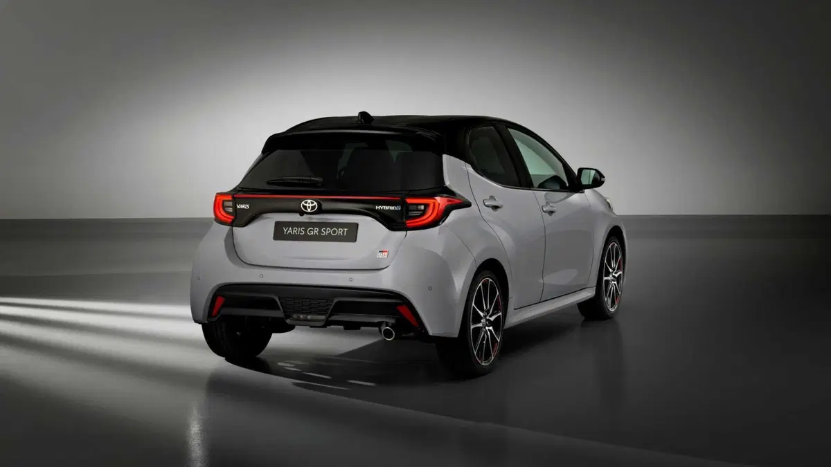 Toyota Yaris GR Sport (5)