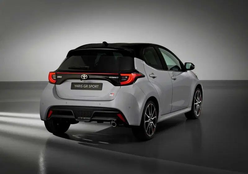 Toyota Yaris GR Sport (5)