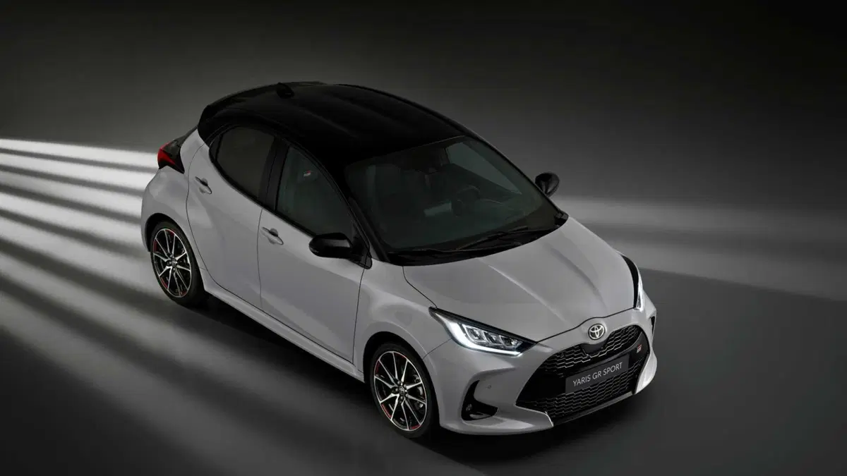 Toyota Yaris GR Sport (6)