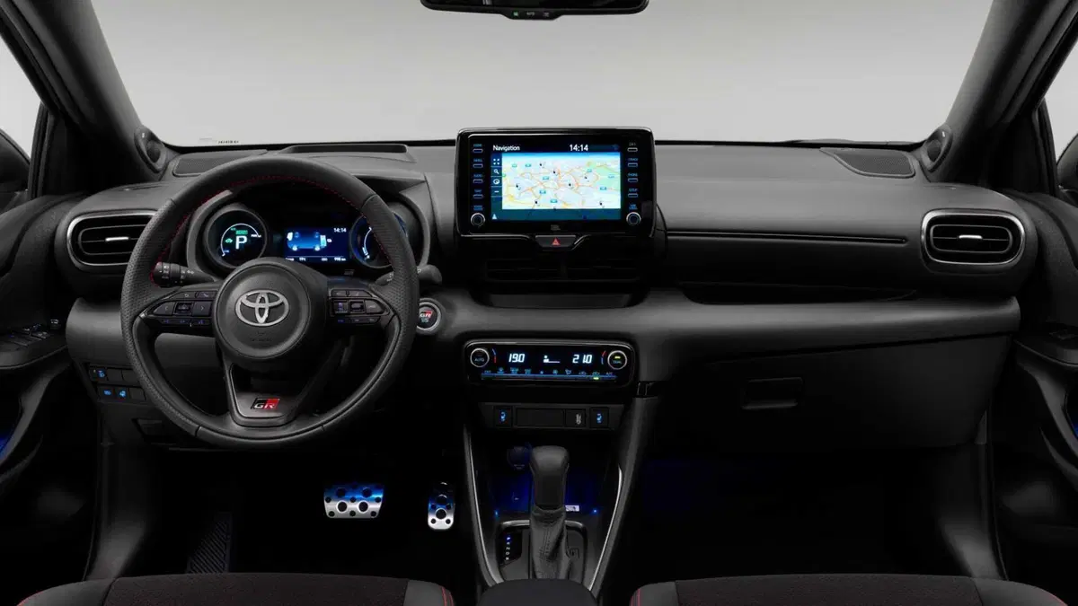 Toyota Yaris GR Sport (7)