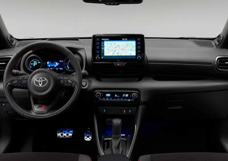 Toyota Yaris GR Sport (7)