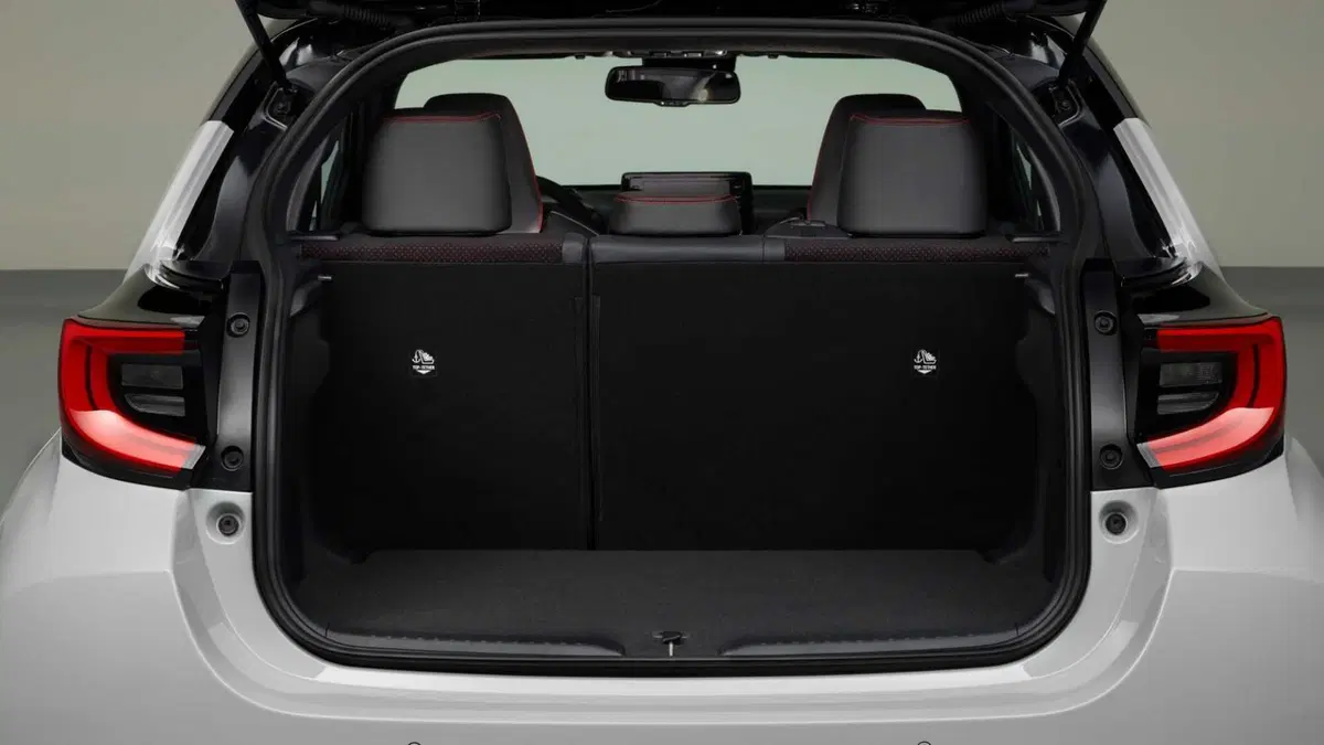 Toyota Yaris GR Sport (12)