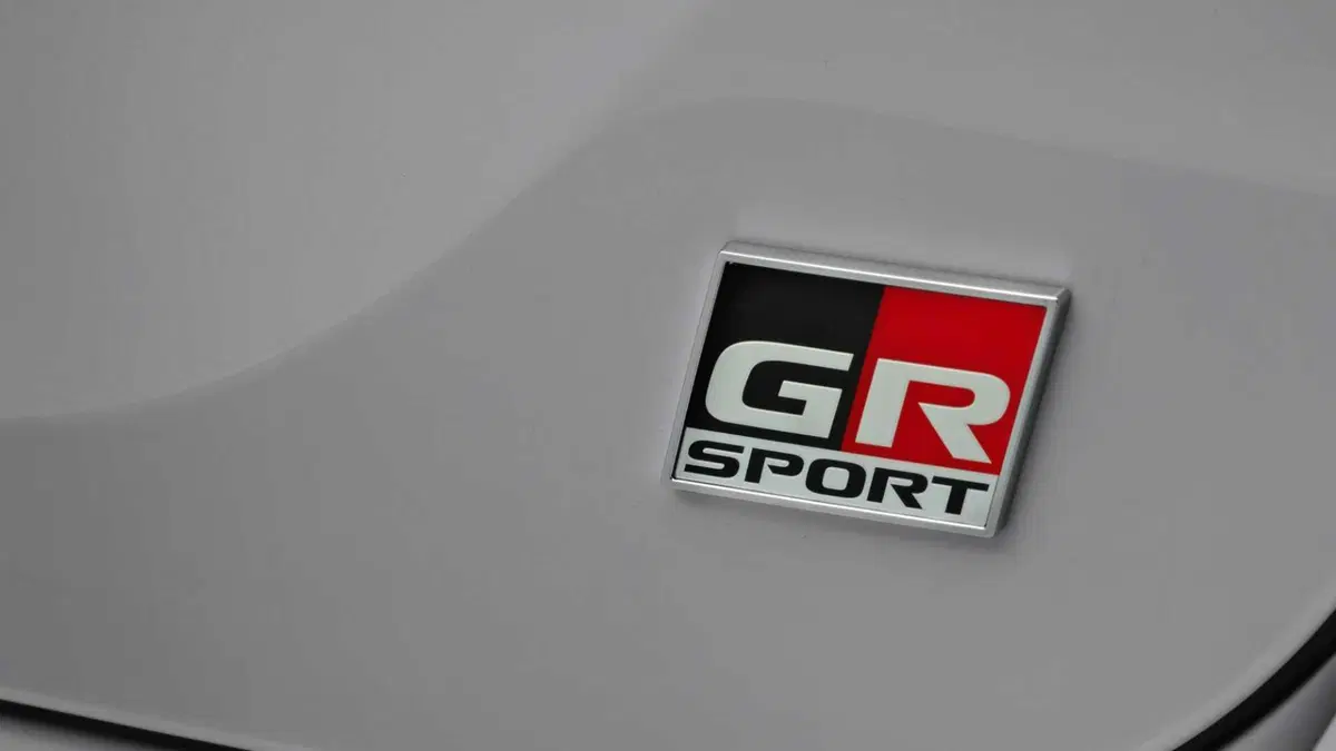 Toyota Yaris GR Sport (16)