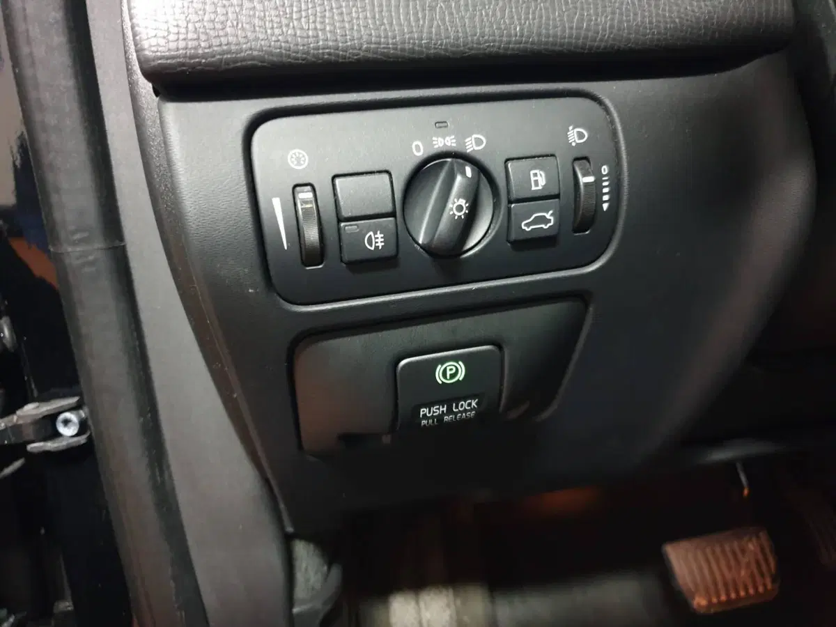 Volvo XC60 usata a Torino (19)