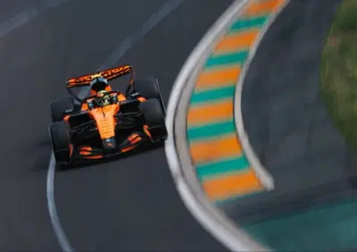 “Siamo a 50 secondi dalla Mercedes”: Stella lancia l’allarme sulla McLaren. Ecco perché la MCL40 non performa