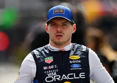 Questa non è la vera F1, quando è troppo è troppo”: Verstappen attacca le regole dopo l’Australia e chiama in causa la FIA
