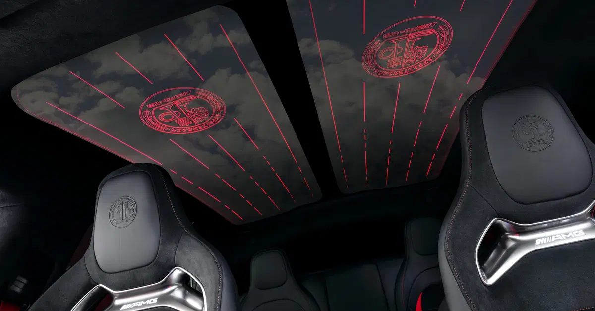 Mercedes-AMG GT 4 Porte: ecco gli interni del nuovo cockpit sportivo ad alte prestazioni
