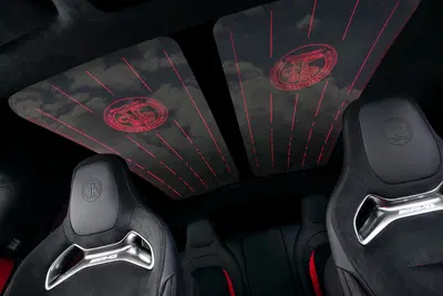Mercedes-AMG GT 4 Porte: ecco gli interni del nuovo cockpit sportivo ad alte prestazioni