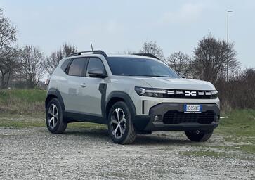 Dacia Duster Hybrid 155: la prova del SUV europeo più concreto del momento [VIDEO]