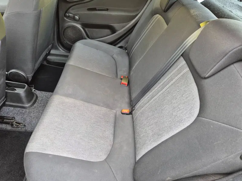 Fiat Punto usata a Padova (11)