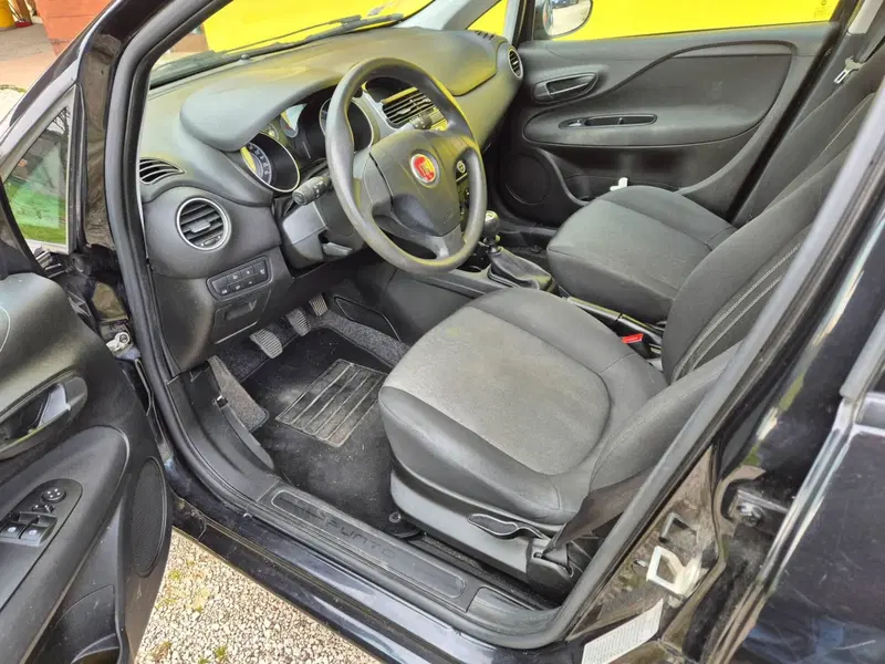 Fiat Punto usata a Padova (14)