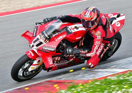SBK. Test di Portimao. Day1. Una caduta e la pioggia fermano Bulega