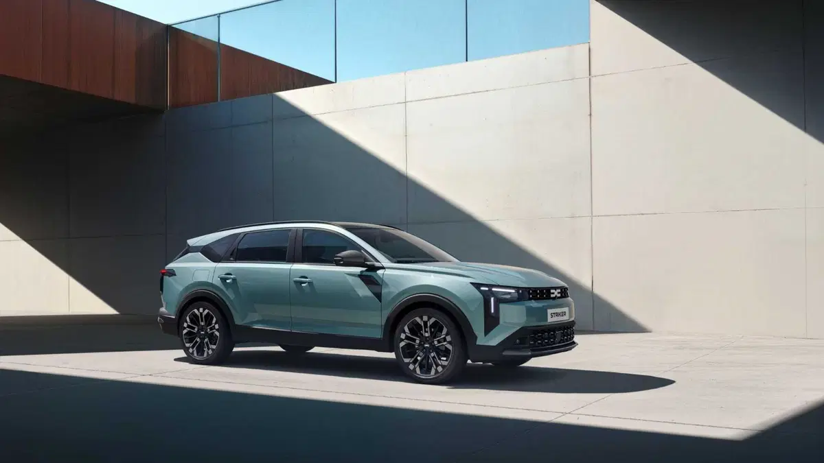 Dacia, tante novità in arrivo: ecco la crossover Striker e una nuova elettrica da meno di 18.000 euro (9)